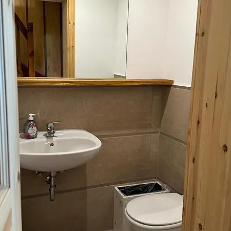 - Der Schwarzstorch דירה *