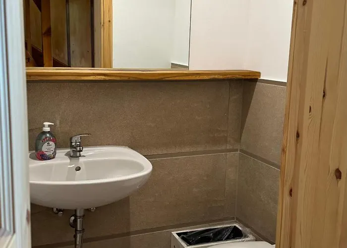 - Der Schwarzstorch Lägenhet *