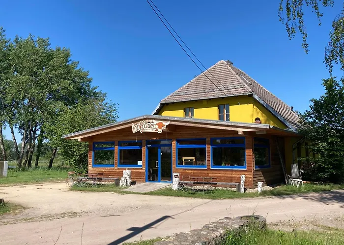 - Der Schwarzstorch Lägenhet